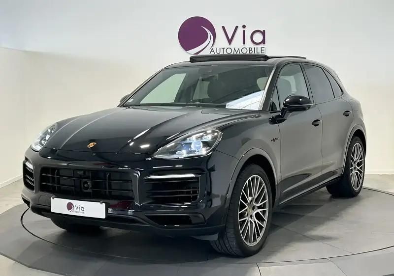 Noir Utilisé 2022 Porsche Cayenne Platinum Edition SUV | 77 990 € - Image 1/4