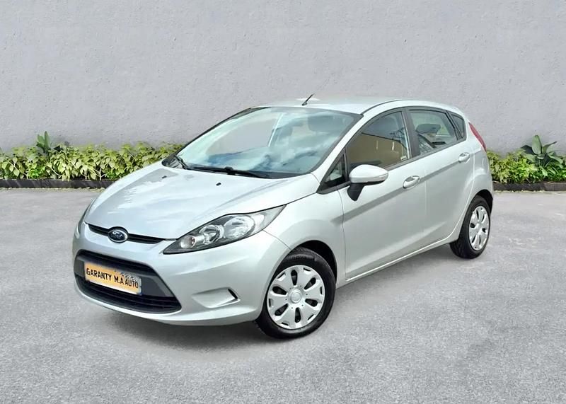 Argent Utilisé 2011 Ford Fiesta Trend Citadine | 5 990 € (Bon prix) - Image 1/4