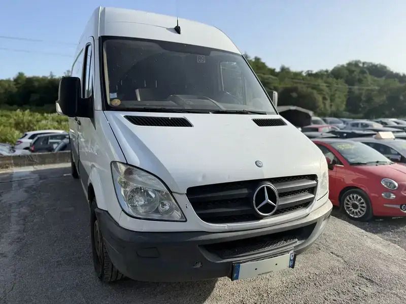 Blanc Utilisé 2009 Mercedes Sprinter Van | 7 990 € - Image 1/4