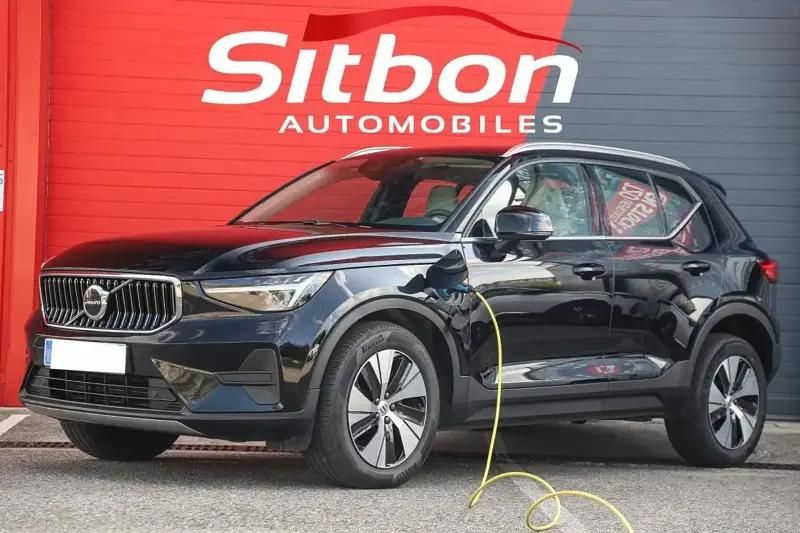 Noir Utilisé 2022 Volvo XC40 SUV | 29 970 € (Bon prix) - Image 1/4