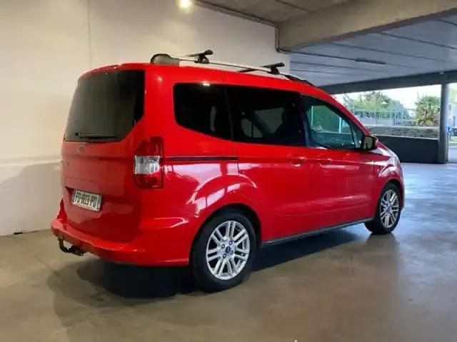 Occasion Ford Tourneo Courier Titanium 2019 Rouge métallisé Monospace