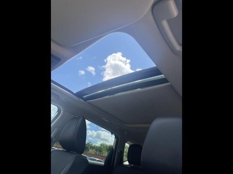 Image 2/4