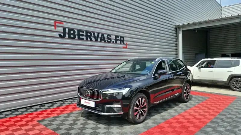 Noir Utilisé 2023 Volvo XC60 Plus SUV | 36 990 € (Super prix) - Image 1/4