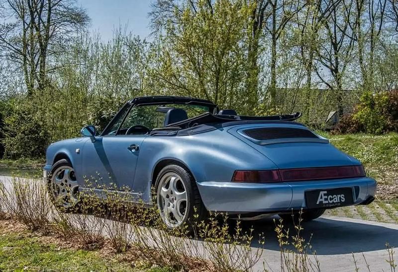 Bleu Occasion 1990 Porsche 911 Carrera Cabriolet Cabriolet | 79 950 € - Image 1/4