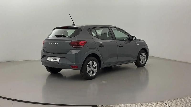 Image 2/4