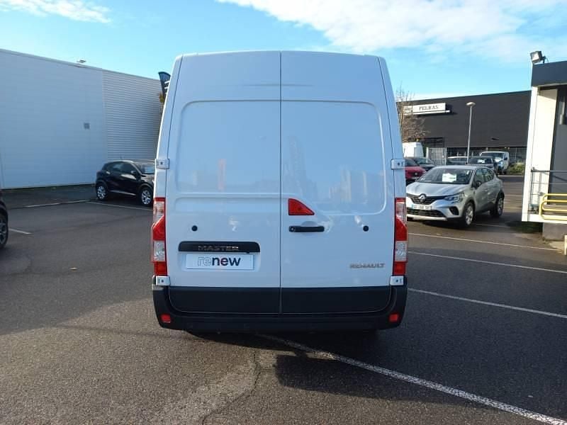 Occasion Renault Master 135 ch (99 kW) 2024 Berline