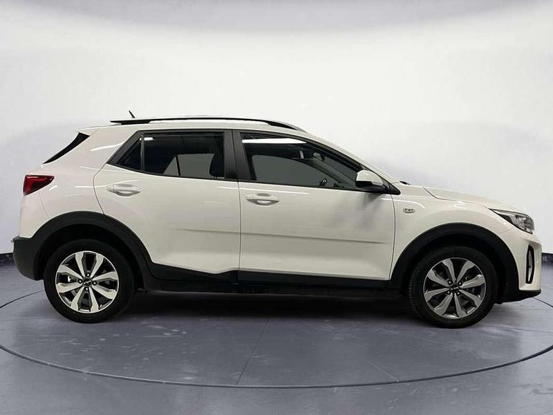Occasion Kia Stonic Active 120 ch (88 kW) 2022 Blanc SUV