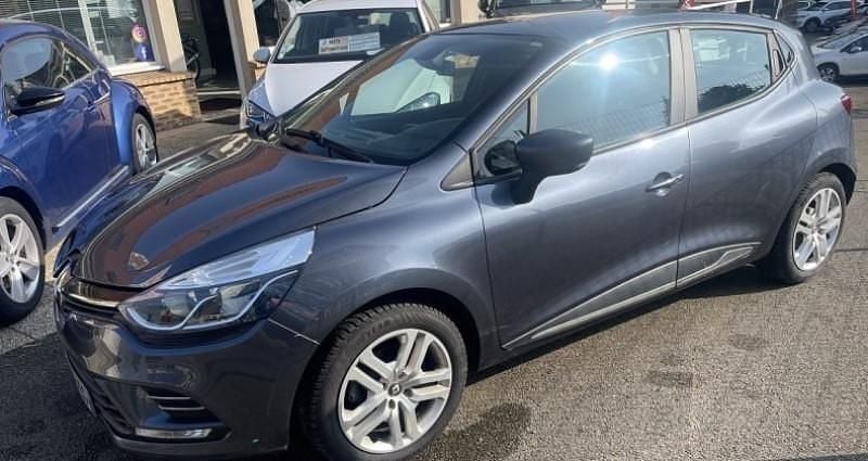 Utilisé 2018 Renault Clio IV Zen Citadine | 9 490 € (Prix juste) - Image 1/4