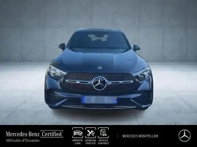 Gris graphite métallisé Occasion 2025 Mercedes GLC300e AMG line SUV | 85 990 € - Image 1/4