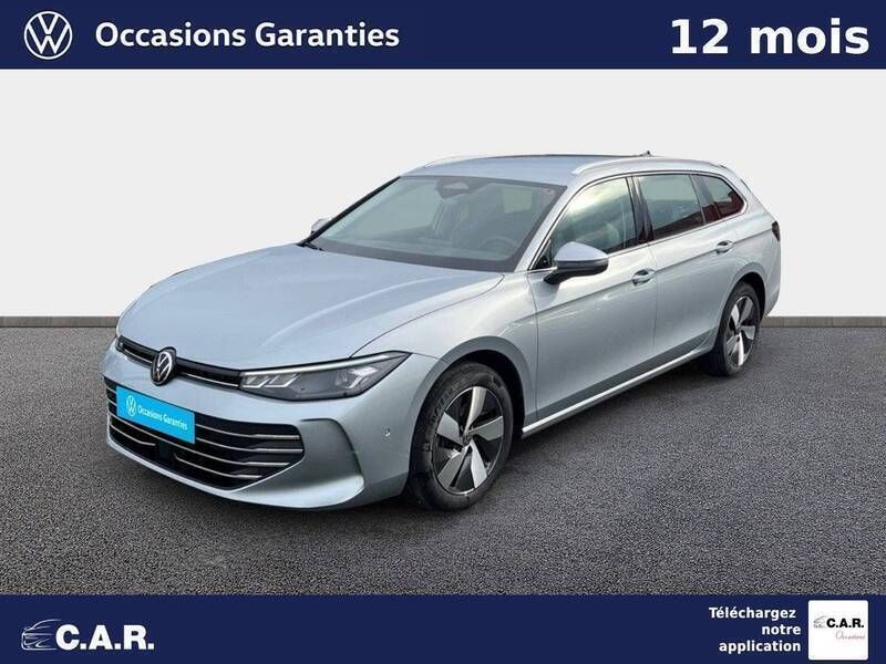 Gris Utilisé 2024 VW Passat Coupé | 37 900 € - Image 1/3