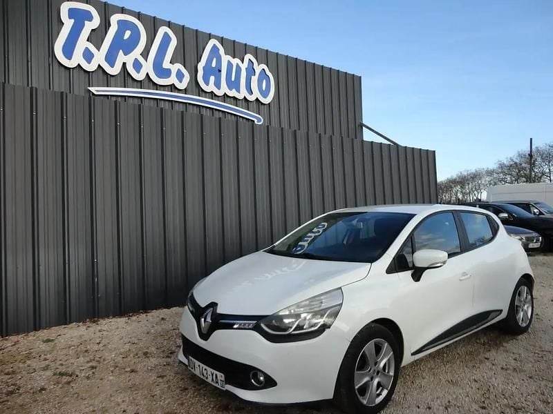 Blanc Occasion 2015 Renault Clio IV Business Berline | 8 800 € (Prix juste) - Image 1/4