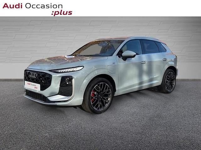 Gris flèche nacré Occasion 2026 Audi Q3 Design SUV | 69 900 € - Image 1/4
