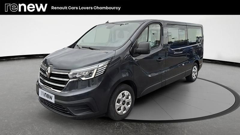 Gris Utilisé 2023 Renault Trafic Zen Van | 27 980 € (Prix cher) - Image 1/4