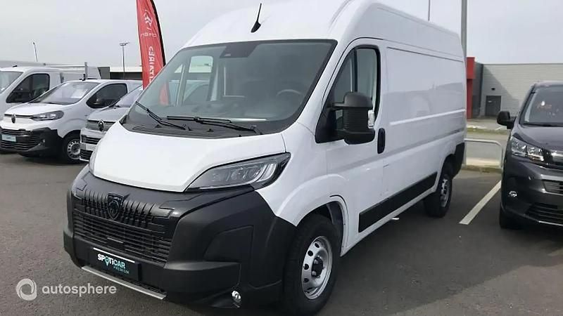 Blanc Utilisé 2024 Peugeot Boxer S Van | 39 699 € - Image 1/4