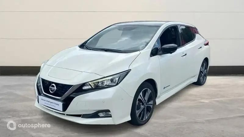 Blanc Utilisé 2018 Nissan Leaf Tekna Citadine | 10 799 € (Prix juste) - Image 1/4