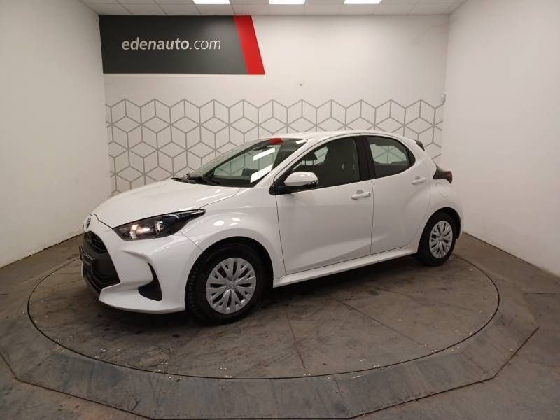 Blanc Utilisé 2023 Toyota Yaris Berline | 19 390 € (Bon prix) - Image 1/3