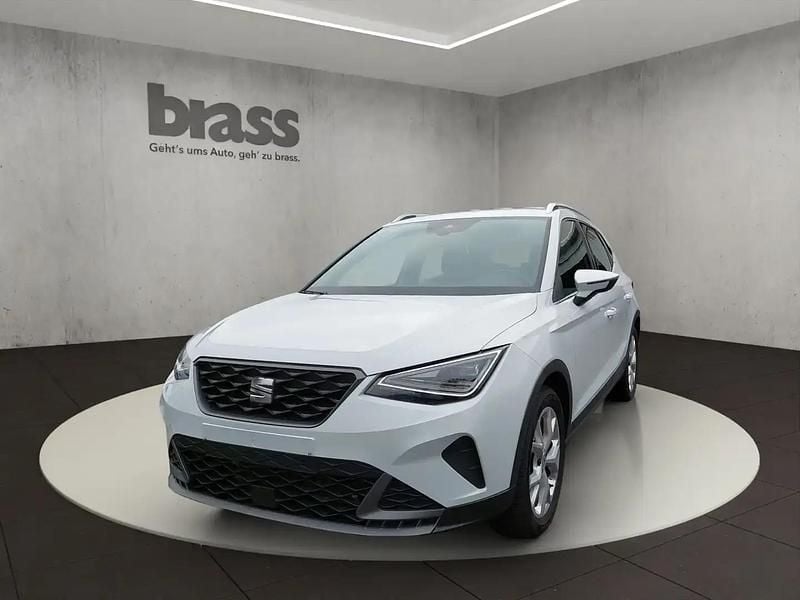 Blanc Utilisé 2023 Seat Arona FR SUV | 21 450 € (Prix juste) - Image 1/4