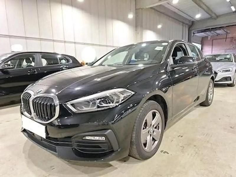 Noir Utilisé 2022 BMW 116 Citadine | 20 990 € (Prix juste) - Image 1/4
