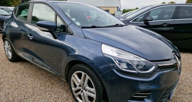Utilisé 2016 Renault Clio IV Zen Citadine | 8 490 € (Prix juste) - Image 1/4