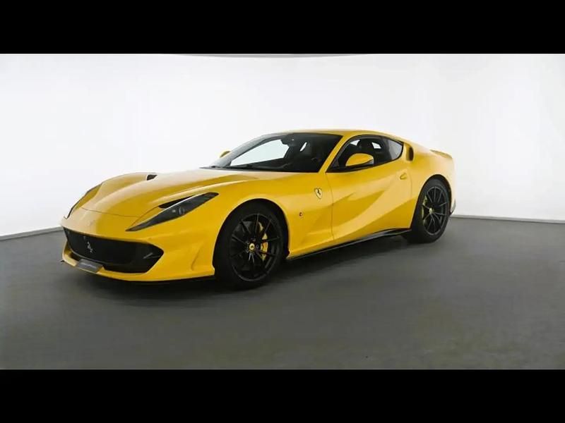 Utilisé 2018 Ferrari 812 Coupé | 345 000 € (Super prix) - Image 1/4