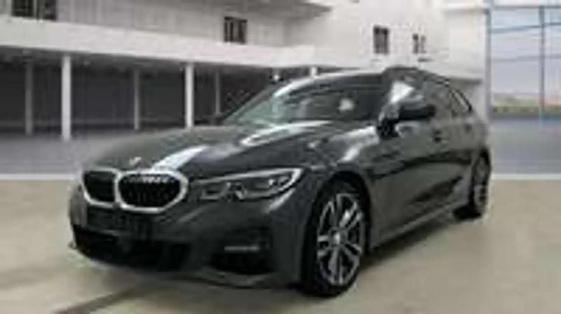 Gris Utilisé 2022 BMW 330 M Sport Break | 37 938 € - Image 1/4