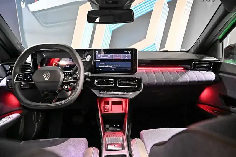 Image 3/4