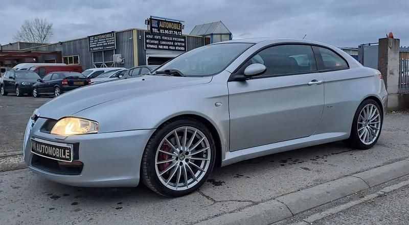 Gris Occasion 2005 Alfa Romeo GT Coupé | 9 990 € - Image 1/4