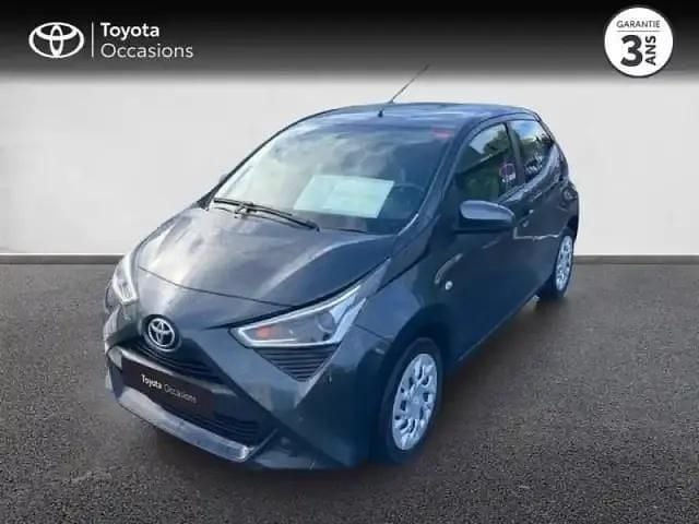 Gris eclipse métallisé Utilisé 2019 Toyota Aygo X-play Citadine | 10 490 € (Prix juste) - Image 1/4