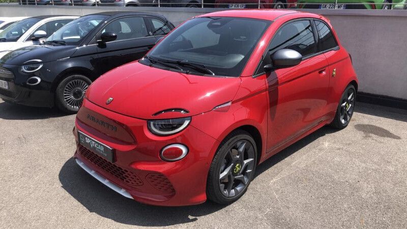 Rouge Utilisé 2023 Abarth 500e Citadine | 26 500 € - Image 1/4