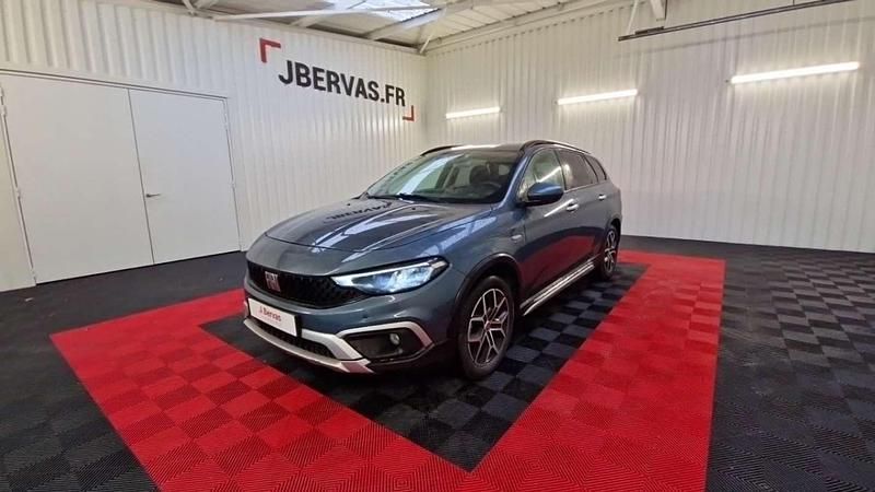 Occasion Fiat Tipo Cross 131 ch (96 kW) 2023 Bleu Break