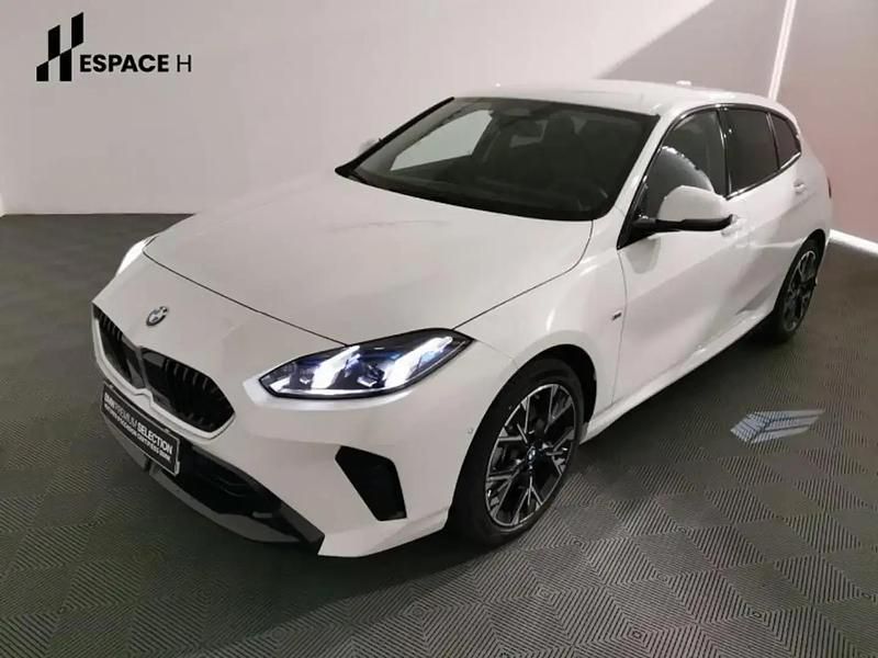 Blanc Utilisé 2025 BMW 120 M Sport Citadine | 36 890 € (Prix juste) - Image 1/4