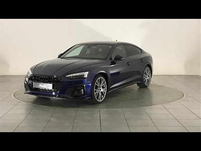 Bleu navarre métallisé Nouvelle 2025 Audi A5 Sportback S-Line | 62 990 € - Image 1/4