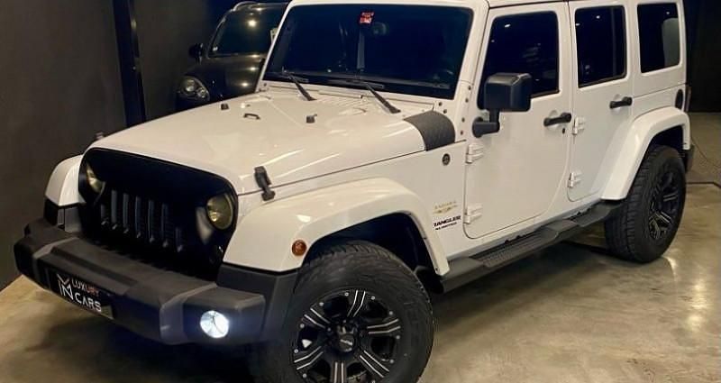 Utilisé 2015 Jeep Wrangler Unlimited Sahara SUV | 32 990 € - Image 1/4