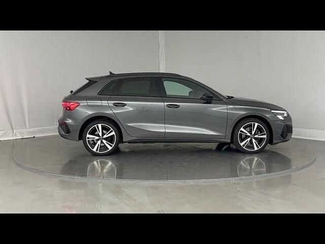 Occasion Audi A3 Sportback e-tron S-Line 150 ch (110 kW) 2021 Gris daytona nacré Citadine