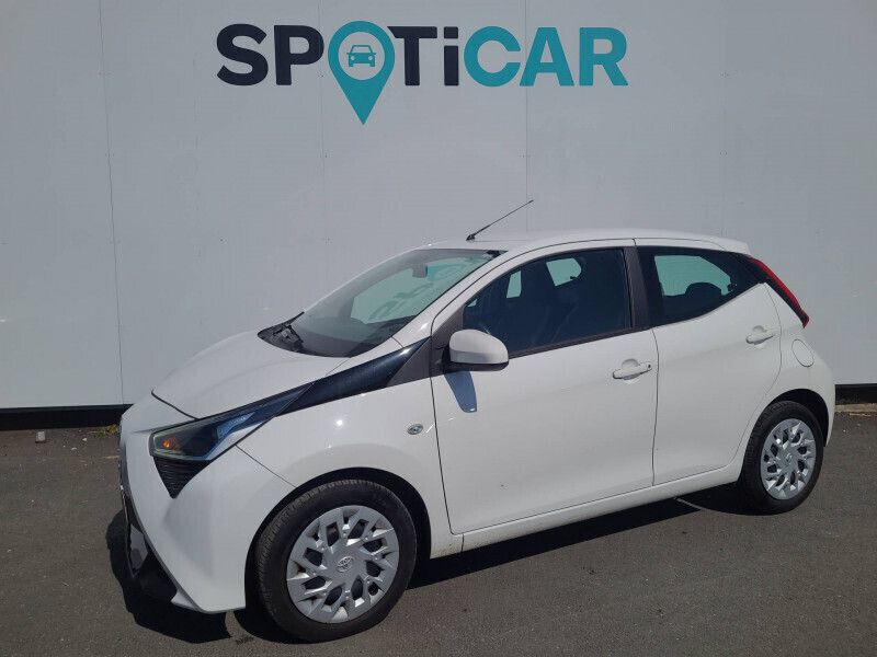 Blanc Utilisé 2021 Toyota Aygo X-play Citadine | 10 990 € (Bon prix) - Image 1/4