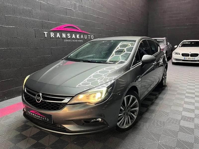 Gris Occasion 2017 Opel Astra Elite Citadine | 11 990 € (Prix cher) - Image 1/4