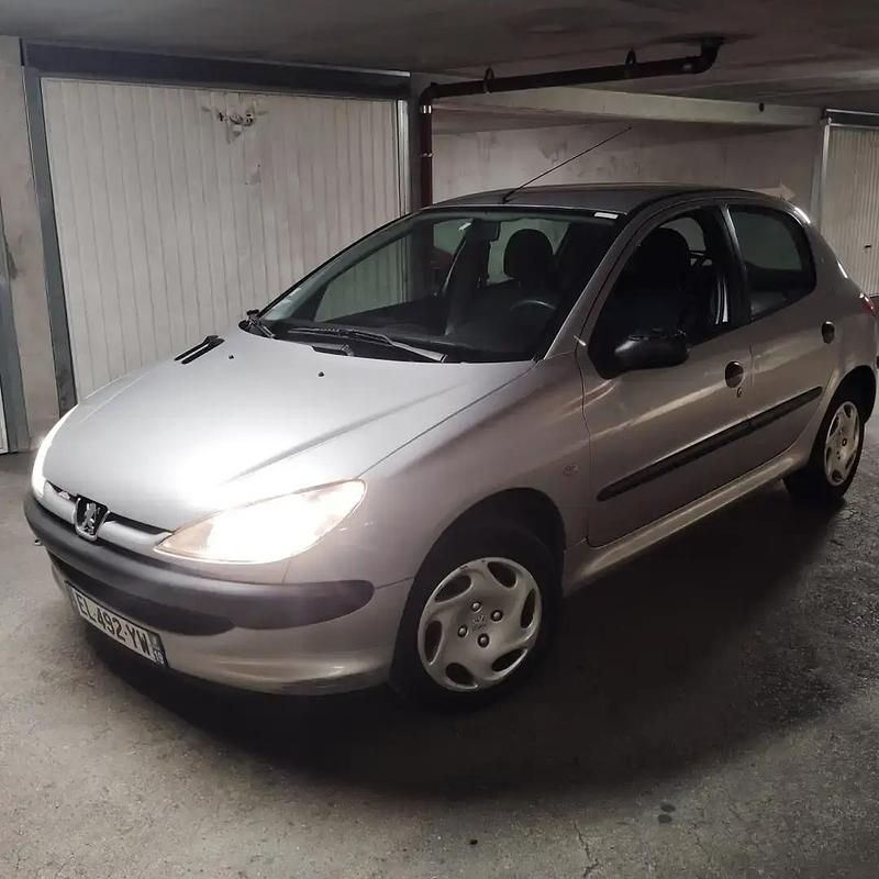 Utilisé 2001 Peugeot 206 Premium Berline | 3 500 € - Image 1/4
