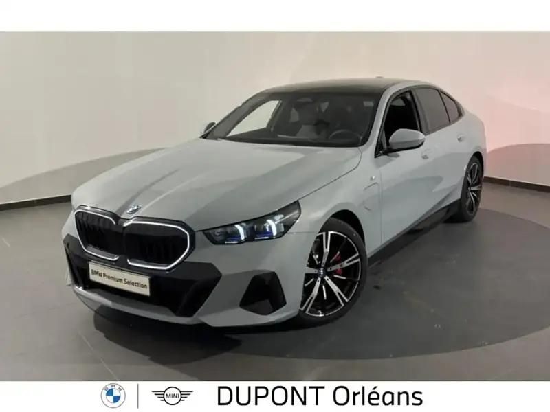 Gris Utilisé 2025 BMW 530 M Sport Berline | 75 900 € - Image 1/4