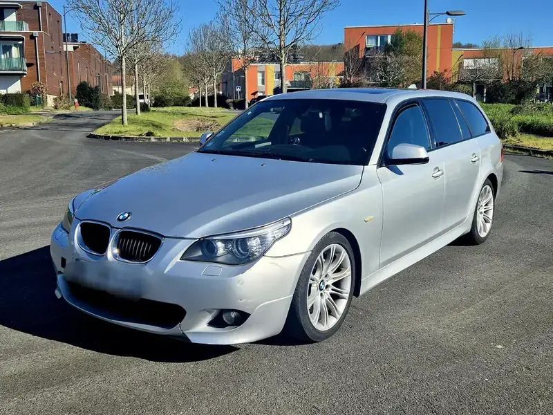 Utilisé 2010 BMW 520 Sport Line Break | 8 990 € (Prix juste) - Image 1/4