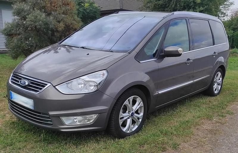 Gris Utilisé 2013 Ford Galaxy Titanium Monospace | 10 000 € - Image 1/4