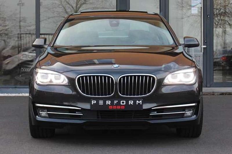 Occasion BMW 730 Sport Line 258 ch (189 kW) 2012 Gris Berline