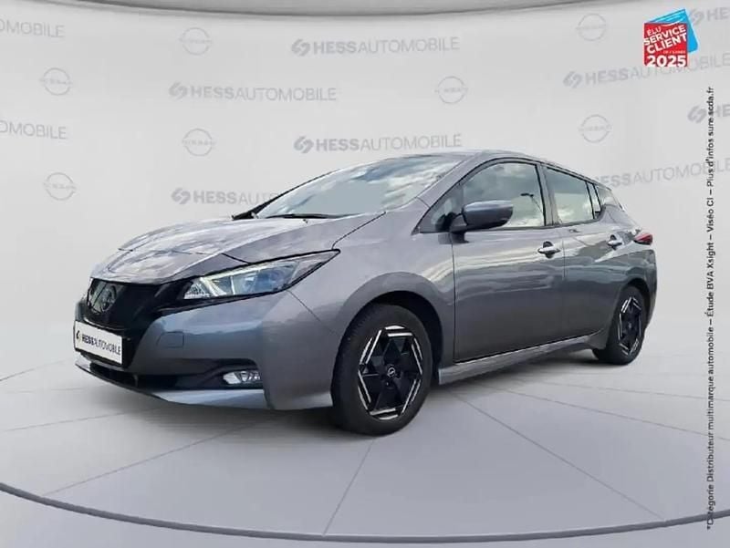 Gris Utilisé 2022 Nissan Leaf Acenta Citadine | 12 999 € (Prix juste) - Image 1/4
