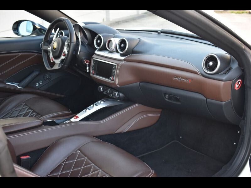 Occasion Ferrari California 560 ch (411 kW) 2015 Blanc Cabriolet