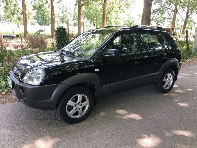 Noir Utilisé 2008 Hyundai Tucson Comfort SUV | 6 990 € - Image 1/4