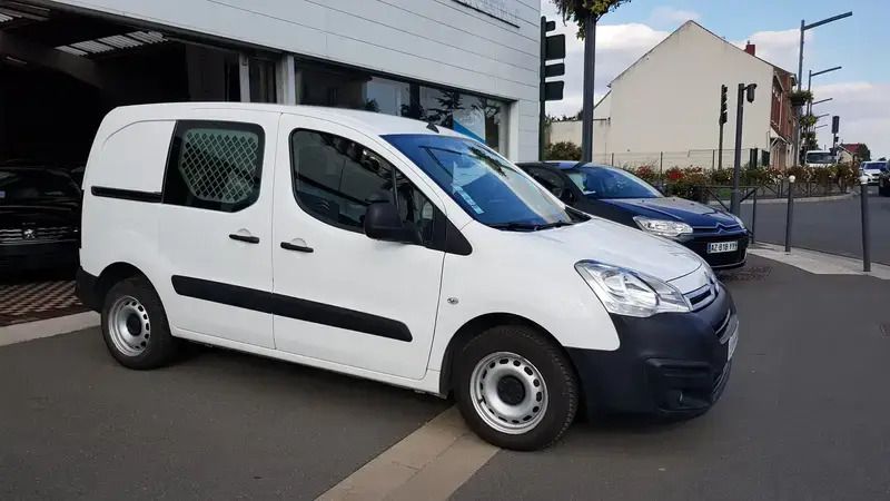 Blanc Utilisé 2018 Citroën Berlingo Business Class Monospace | 12 416 € - Image 1/4
