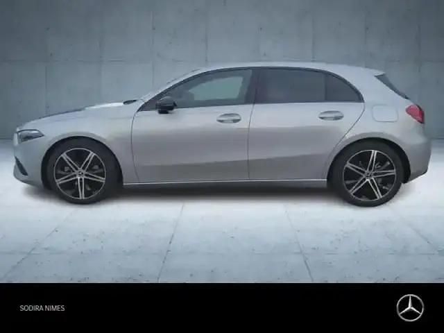 Occasion Mercedes A180 Progressive 137 ch (100 kW) 2025 Argent hightech métallisé Berline