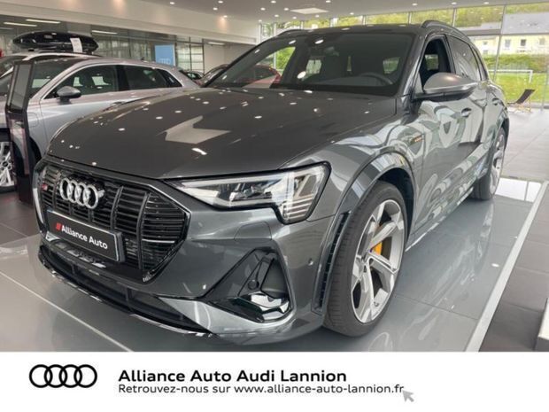 Gris Utilisé 2022 Audi SQ8 e-tron Sport SUV | 65 990 € - Image 1/4