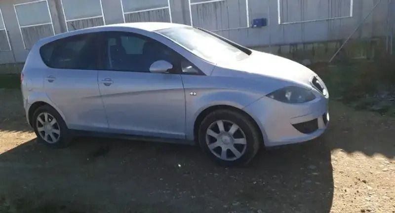 Image 2/4