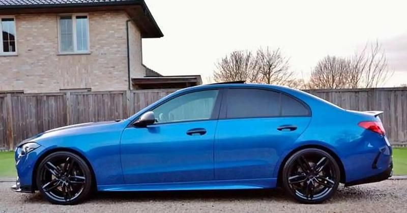 Bleu Occasion 2022 Mercedes C180 AMG Berline | 39 950 € (Prix cher) - Image 1/4
