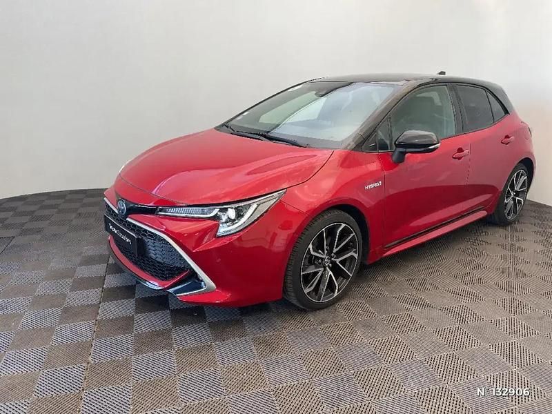 Rouge Utilisé 2019 Toyota Corolla | 25 300 € - Image 1/4